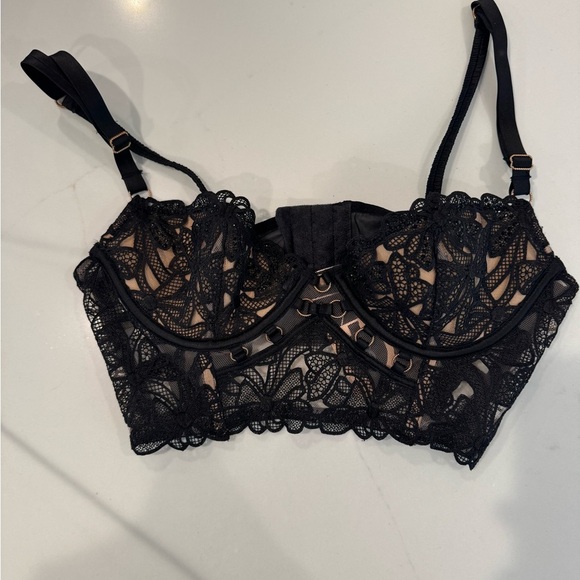 Victoria's Secret Other - Victorias Secret Designer Bra 34B NWT